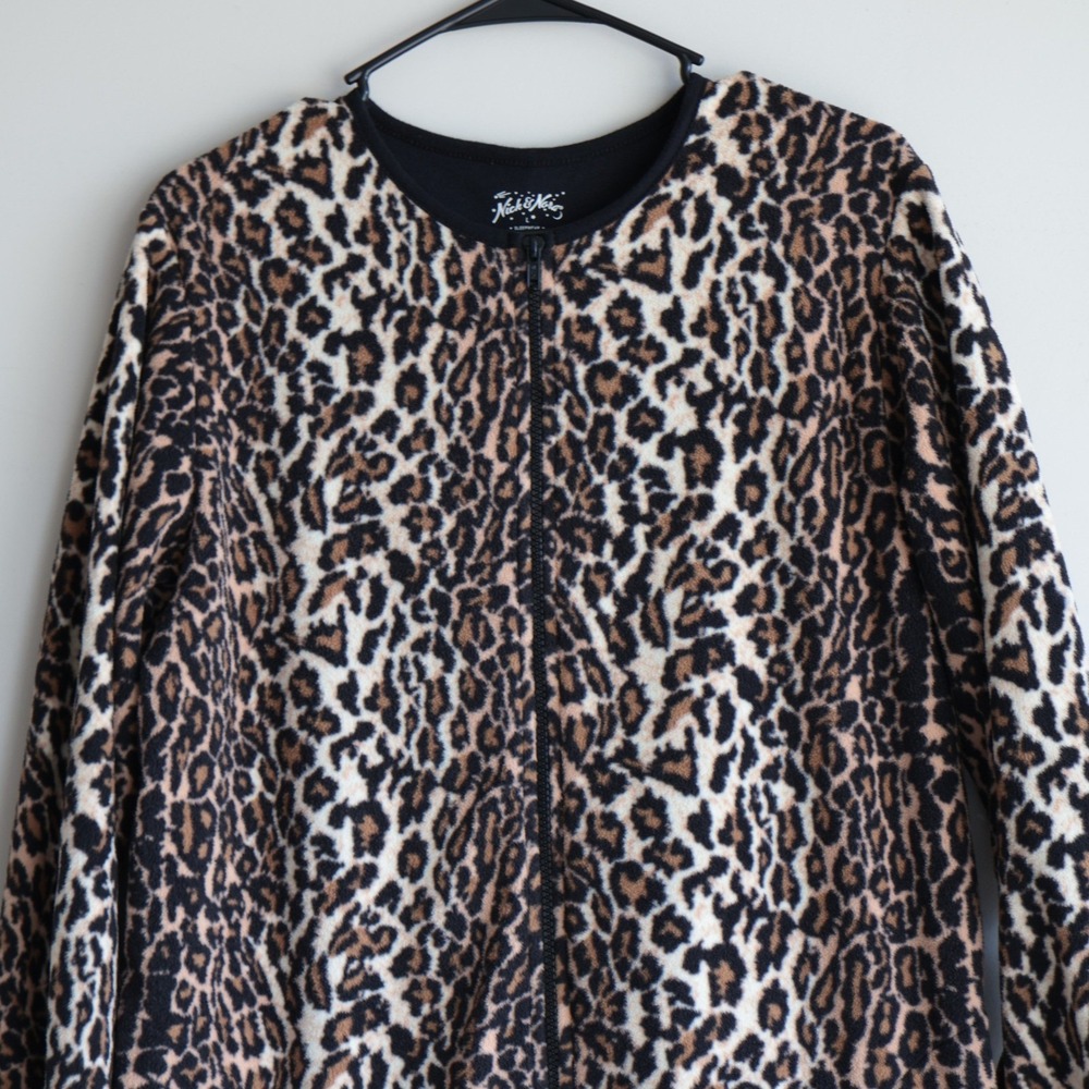 Nick & Nora Leopard Print Fleece Footed Pajamas One Piece Sleepwear Large